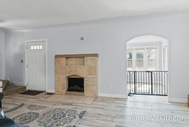 3305 Peck Street, Muskegon, MI 49444