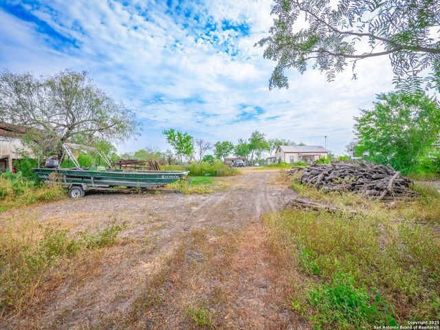 6147 Pfeil Rd, Lot 1, Schertz, TX 78154