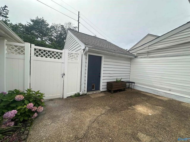 3030 Dupree Drive SW, Huntsville, AL 35802