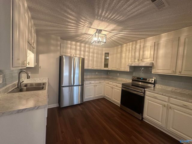 3030 Dupree Drive SW, Huntsville, AL 35802