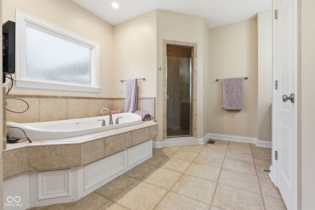 6629 Braemar Avenue S, Noblesville, IN 46062