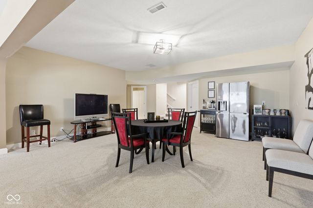 6629 Braemar Avenue S, Noblesville, IN 46062