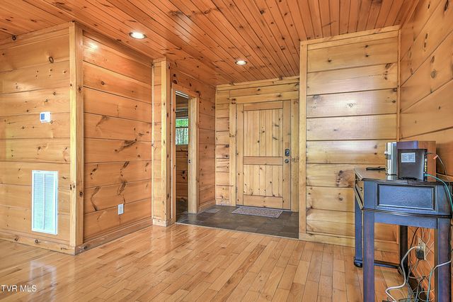 375 Lake Cabin Lane, Butler, TN 37640