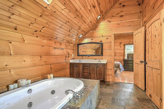 375 Lake Cabin Lane, Butler, TN 37640