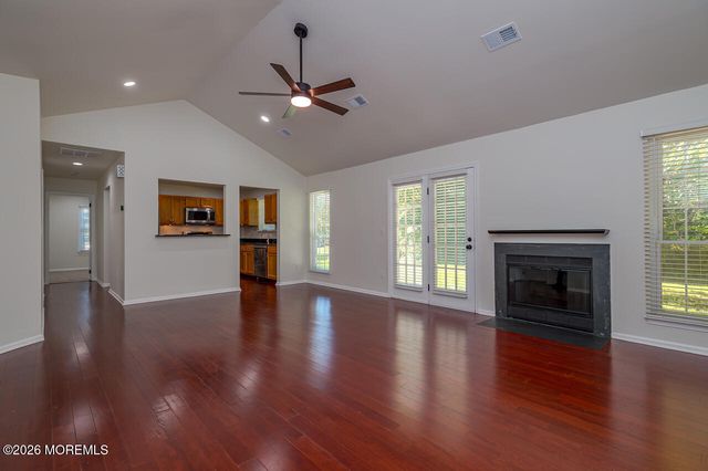 81 Poplar Place, Freehold, NJ 07728