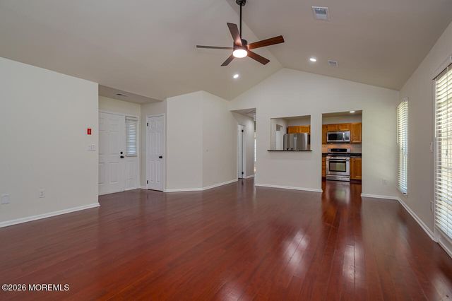 81 Poplar Place, Freehold, NJ 07728