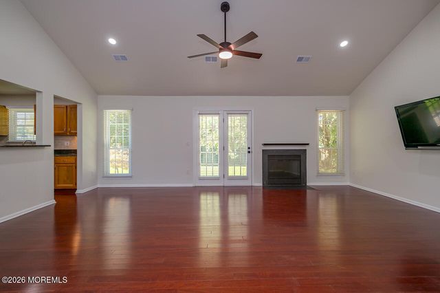 81 Poplar Place, Freehold, NJ 07728