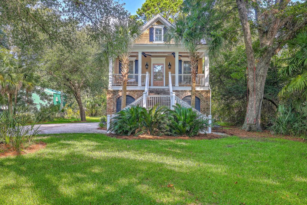 7759 Edingsville Beach Road, Edisto Island, SC 29438