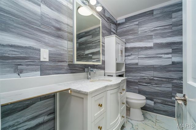 6316 W Main Street, Belleville, IL 62223