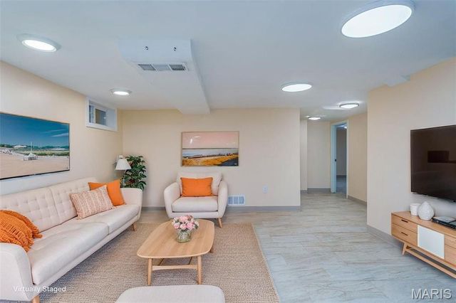 6316 W Main Street, Belleville, IL 62223