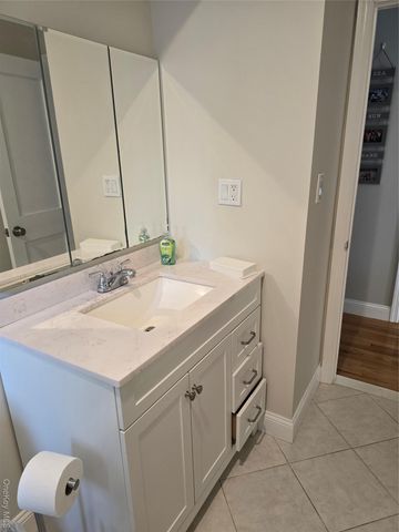 359 E Pine Street, Long Beach, NY 11561