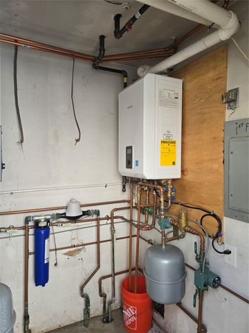 359 E Pine Street, Long Beach, NY 11561