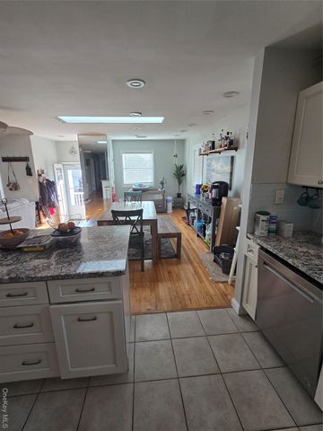 359 E Pine Street, Long Beach, NY 11561