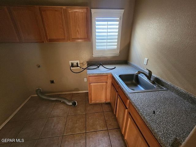 13455 Emerald Cove Way, Horizon City, TX 79928