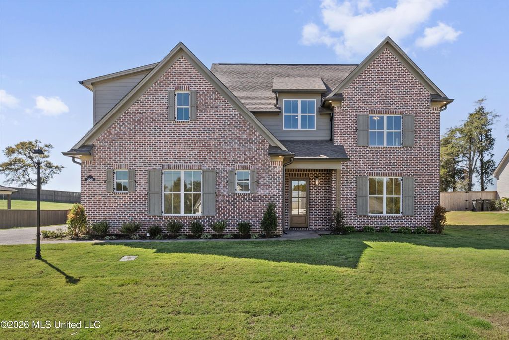 2061 Livingston Way, Hernando, MS 38632 — exterior