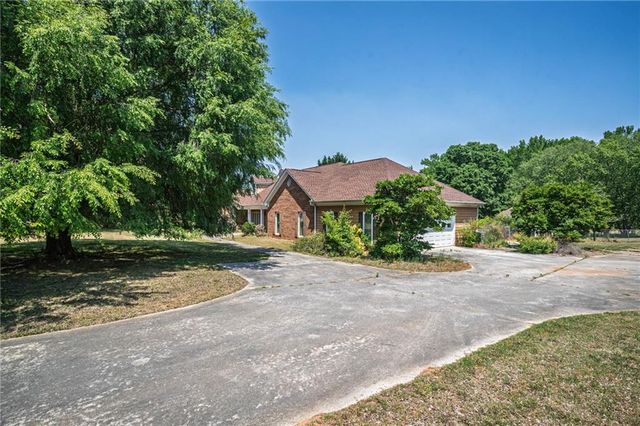 1520 Old Monroe Madison Highway, Monroe, GA 30655