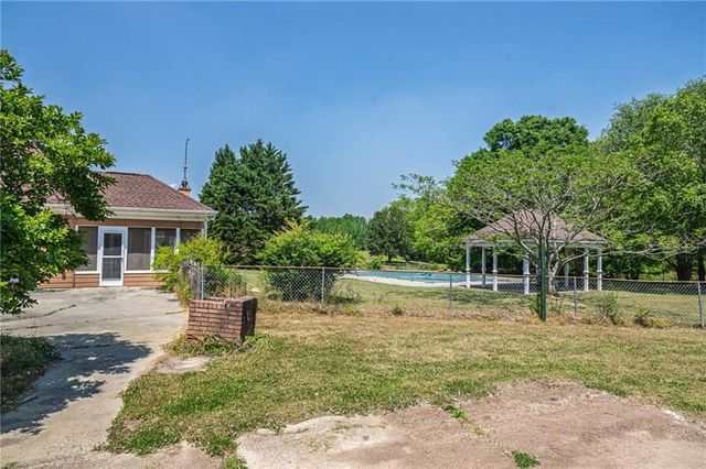 1520 Old Monroe Madison Highway, Monroe, GA 30655