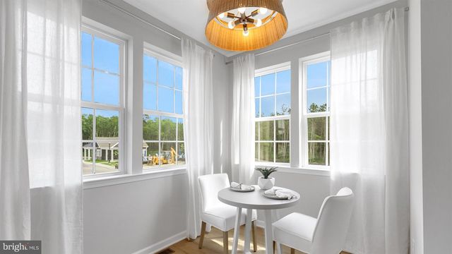 18 FOREST PARK DR, Waretown, NJ 08758