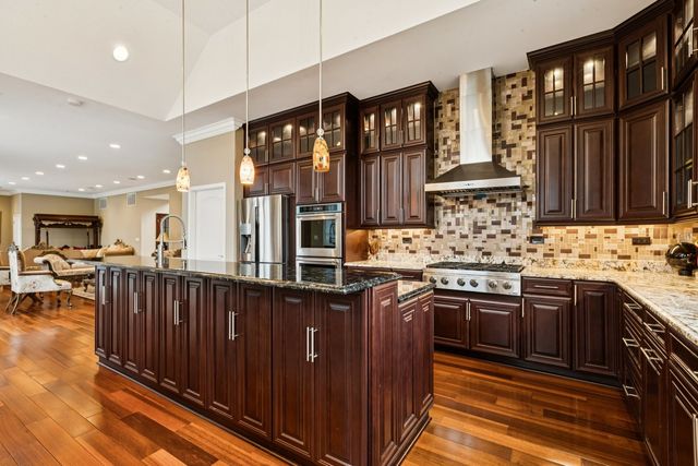 4229 Dempster Street, Skokie, IL 60076