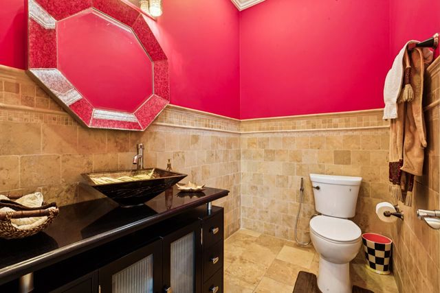 4229 Dempster Street, Skokie, IL 60076