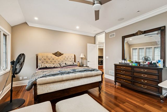 4229 Dempster Street, Skokie, IL 60076