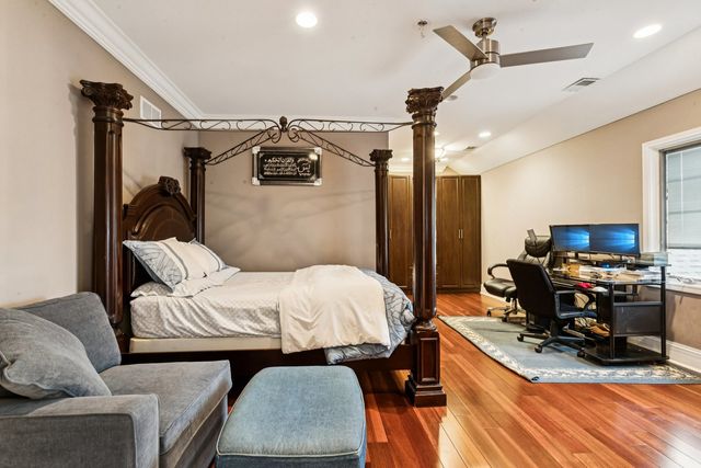 4229 Dempster Street, Skokie, IL 60076