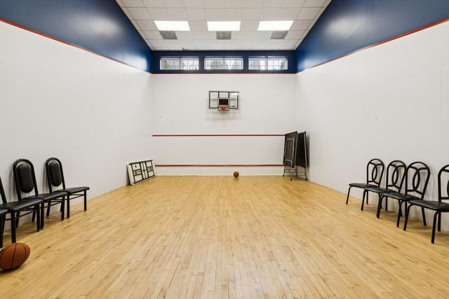 4229 Dempster Street, Skokie, IL 60076