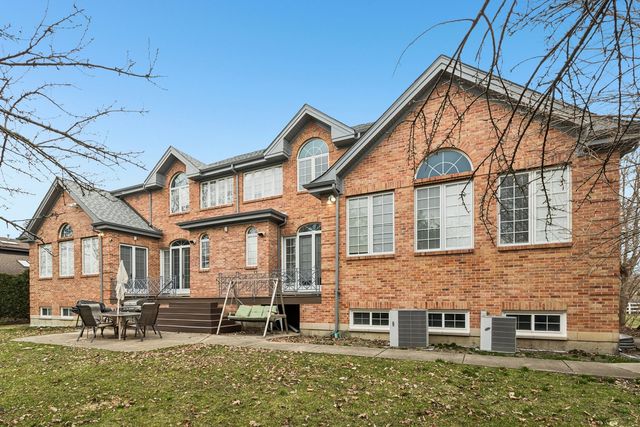 4229 Dempster Street, Skokie, IL 60076