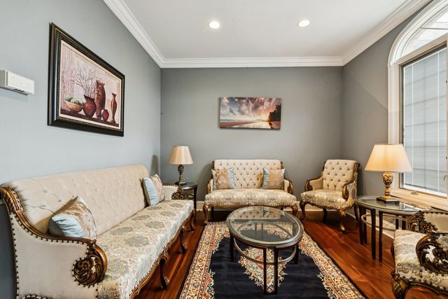 4229 Dempster Street, Skokie, IL 60076