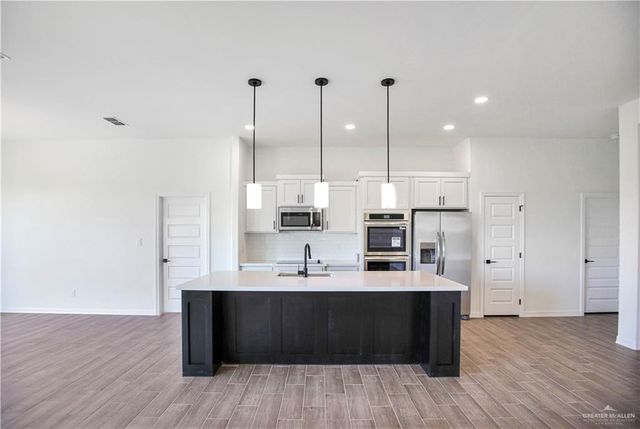 1606 Stirrup Circle, San Benito, TX 78586