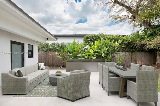 311 NE 117th St, Miami, FL 33161