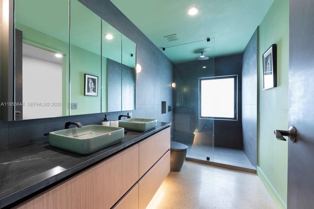 311 NE 117th St, Miami, FL 33161