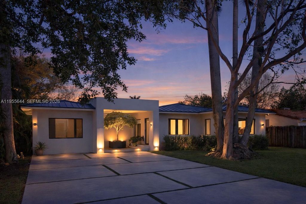 311 NE 117th St, Miami, FL 33161