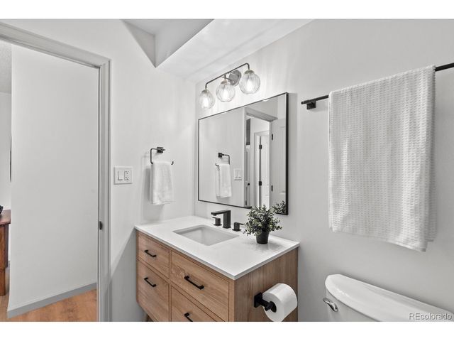 6960 E Girard Ave 110, Denver, CO 80224