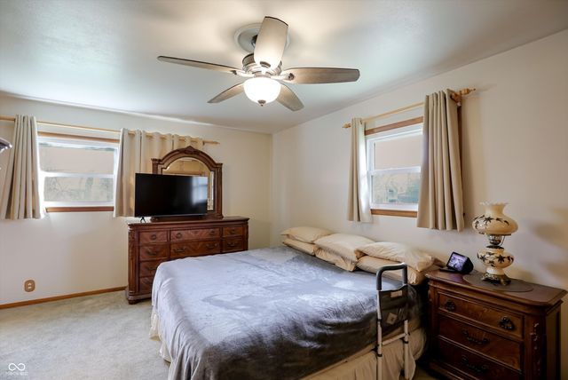 6321 Saint James Drive, Indianapolis, IN 46217