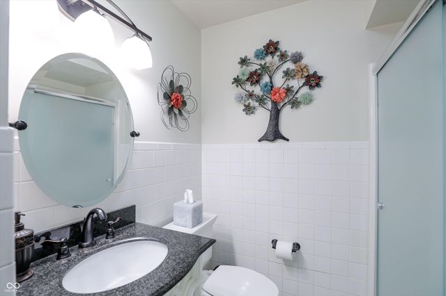 6321 Saint James Drive, Indianapolis, IN 46217