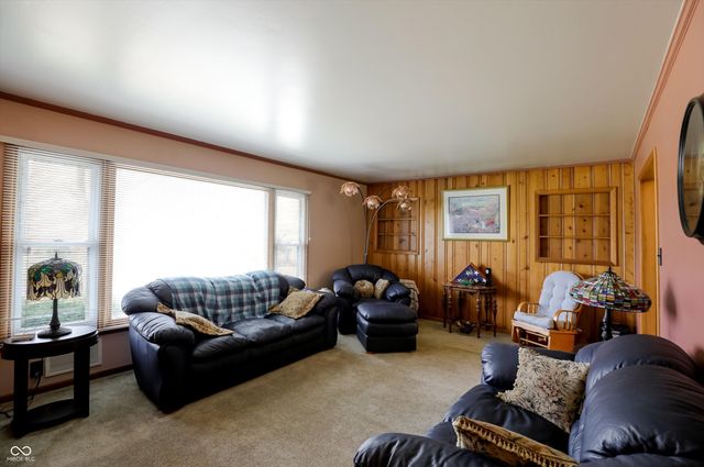 6321 Saint James Drive, Indianapolis, IN 46217