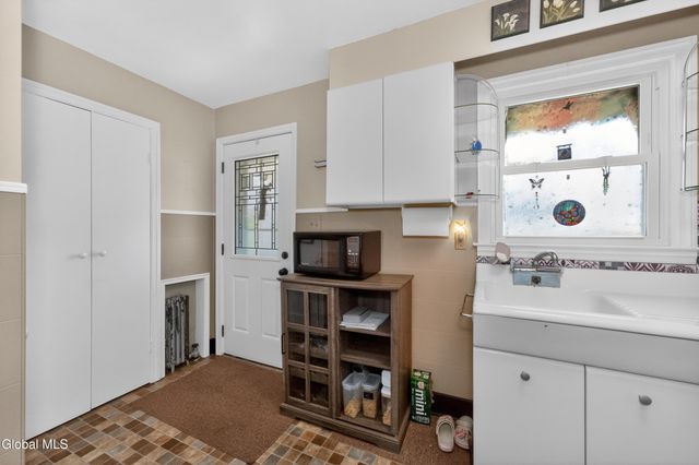 20 Bolivar Avenue, Troy, NY 12180
