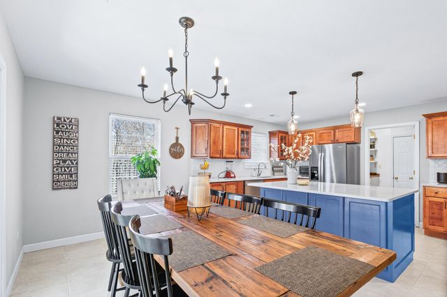 2312 WALCOX DR, Columbia, MO 65203