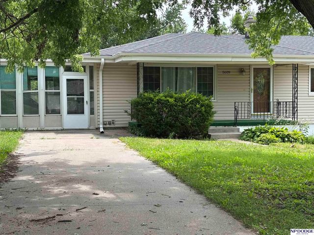 5609 Camden Avenue, Omaha, NE 68104