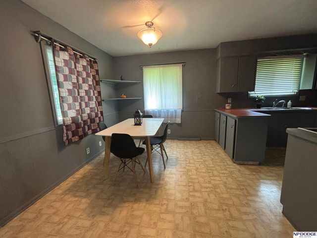 5609 Camden Avenue, Omaha, NE 68104