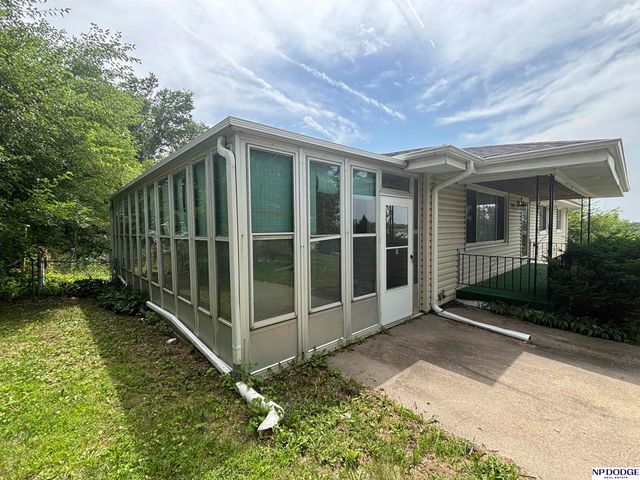 5609 Camden Avenue, Omaha, NE 68104