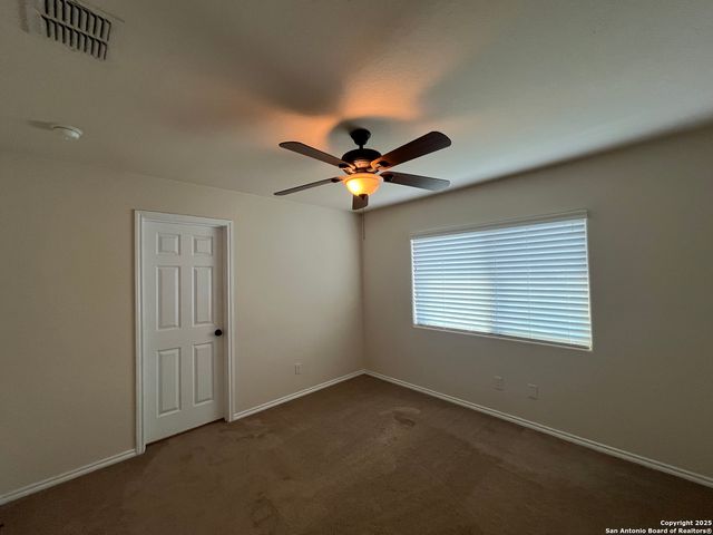 8711 Azul Sky Court, Converse, TX 78109