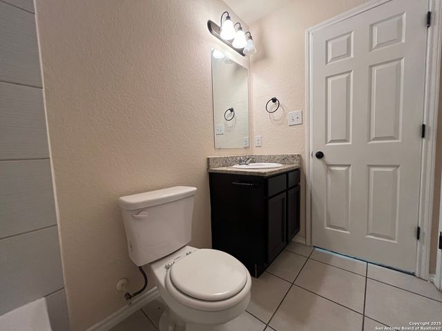 8711 Azul Sky Court, Converse, TX 78109