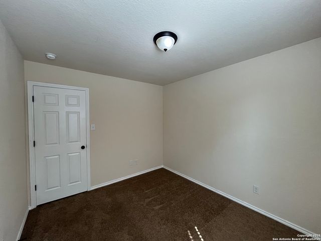 8711 Azul Sky Court, Converse, TX 78109