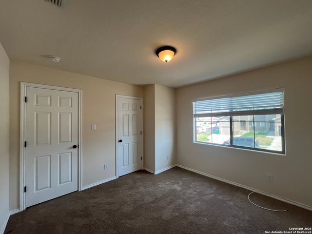 8711 Azul Sky Court, Converse, TX 78109