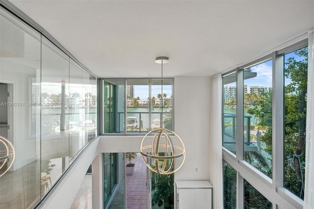 7928 East Dr 106, North Bay Village, FL 33141