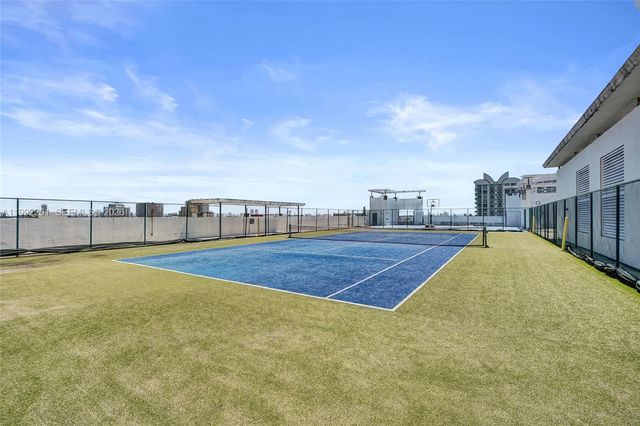 7928 East Dr 106, North Bay Village, FL 33141