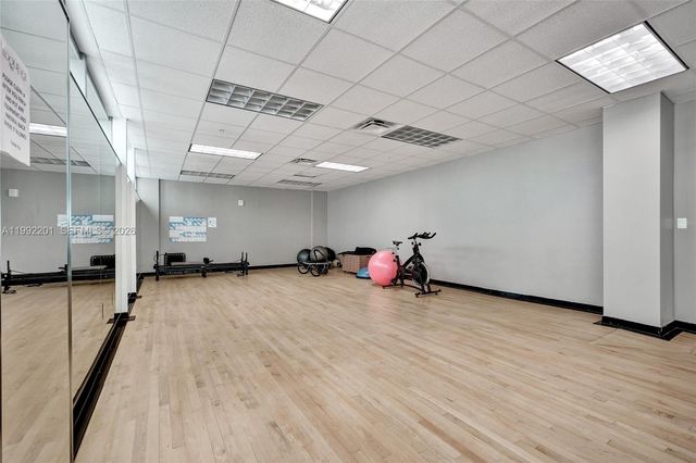 7928 East Dr 106, North Bay Village, FL 33141