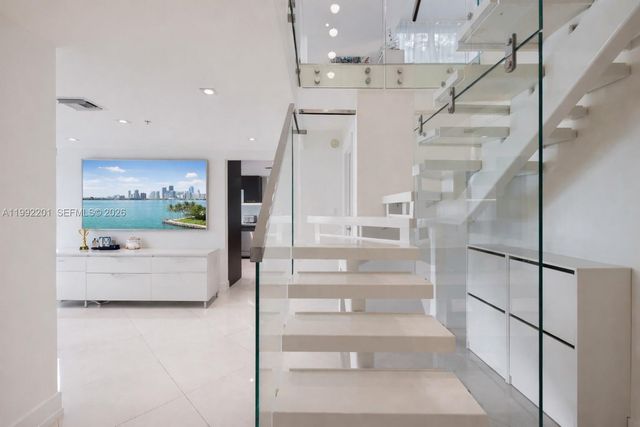 7928 East Dr 106, North Bay Village, FL 33141